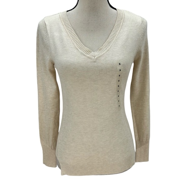 Hippie Rose Long Sleeve V-Neck Sweater - Cream Tan - size Small - Picture 1 of 9